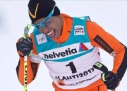 英雄联盟总决赛门票-委内瑞拉游泳选手获得银牌，无比激动