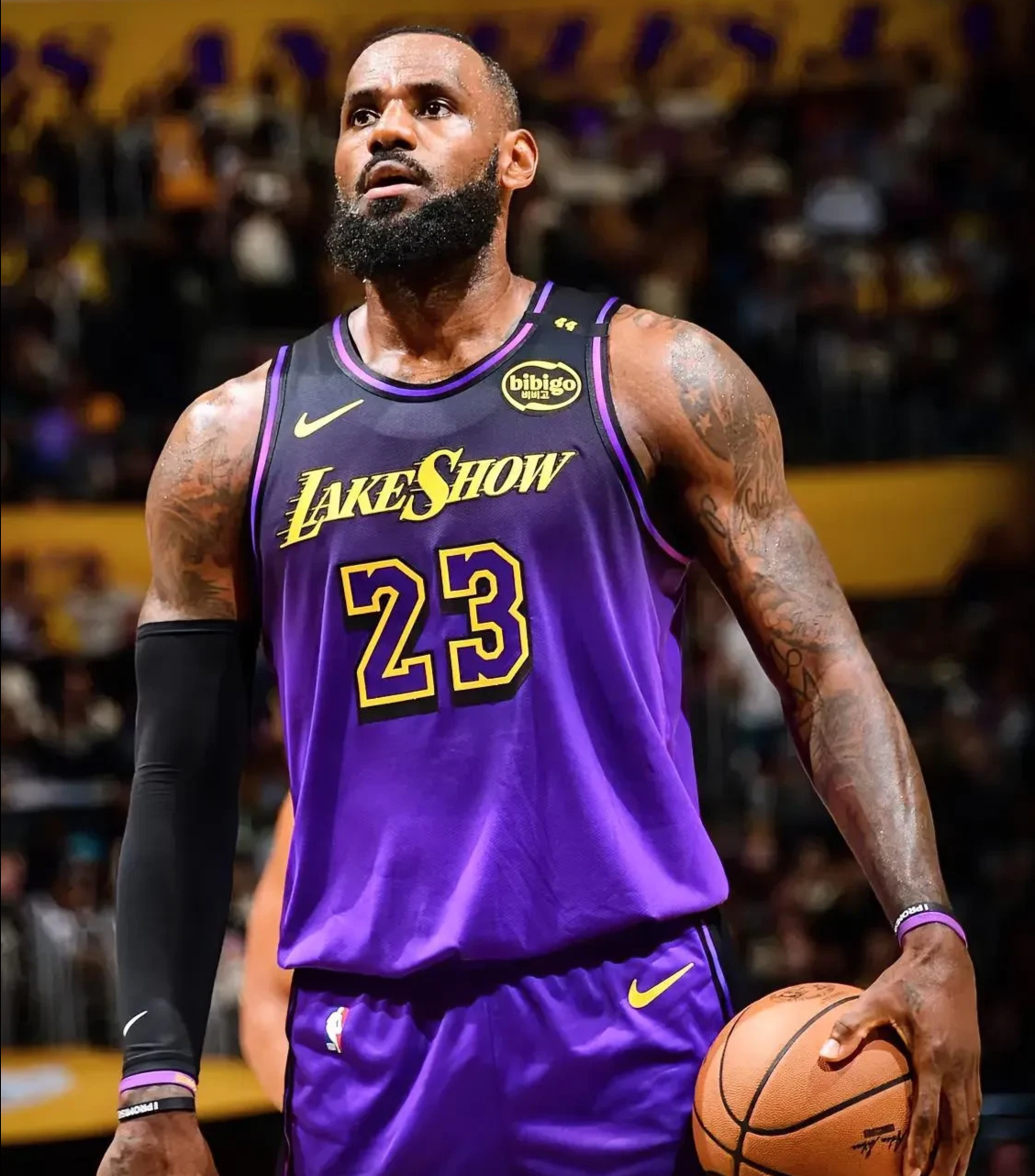 快船队神奇逆转湖人取得胜利 快船队神奇逆转湖人取得胜利