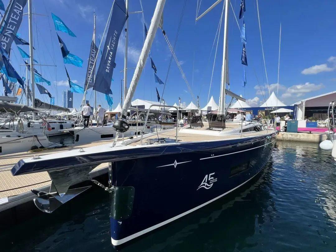 英国帆船队大放异彩，斩获头名的简单介绍