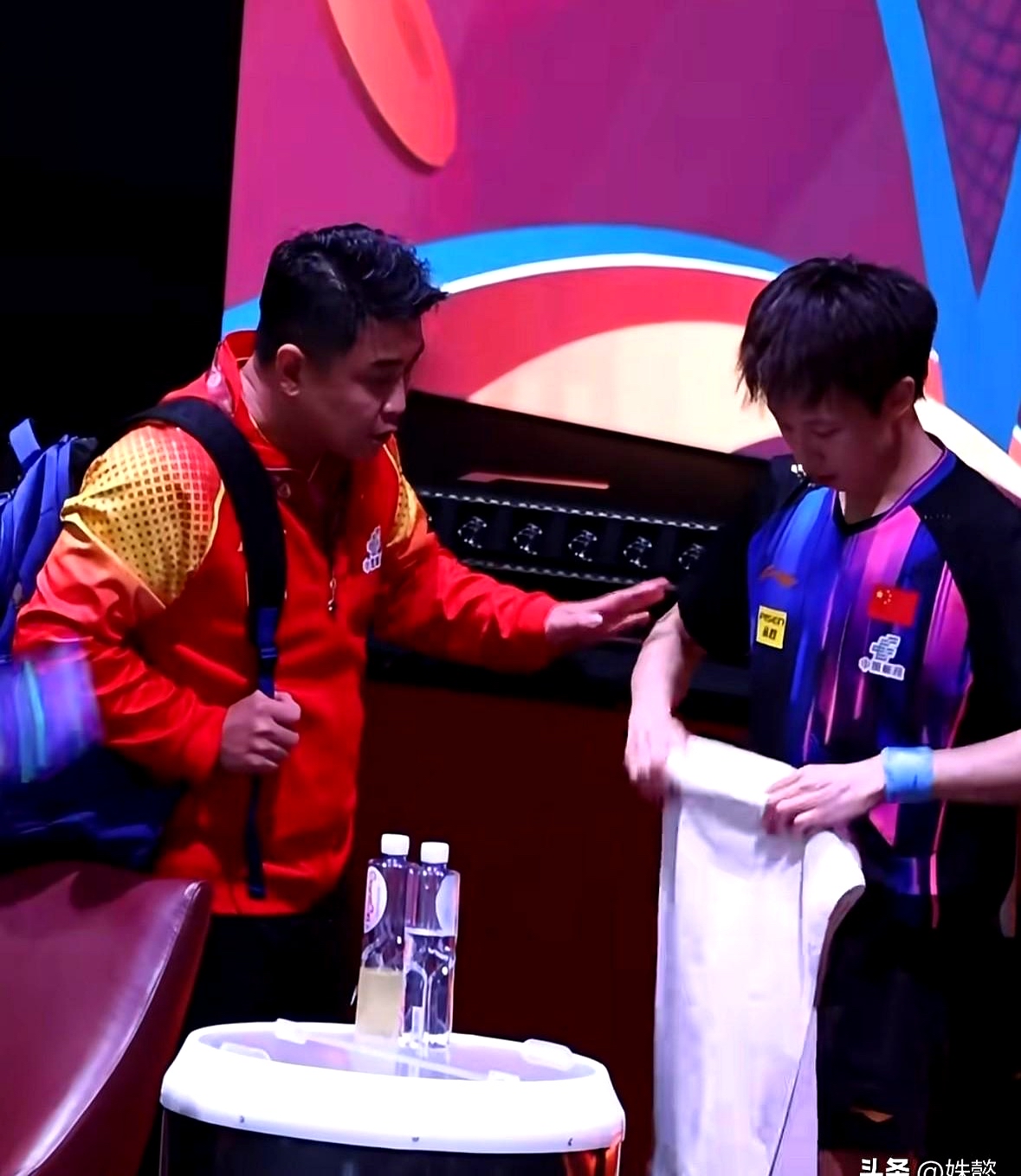 韩国队险胜英格兰队，王皓点燃赛场