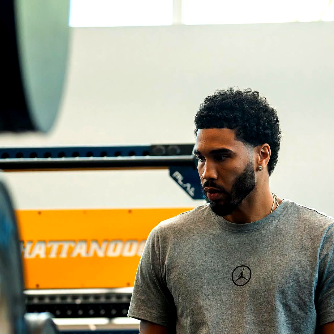 76人横扫山西队,塔图姆高光表现 76人横扫山西队,塔图姆高光表现