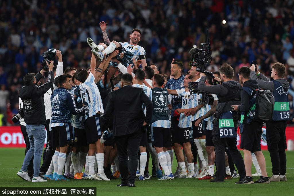 德国鏖战塞内加尔,梅西惊艳四座 德国鏖战塞内加尔,梅西惊艳四座