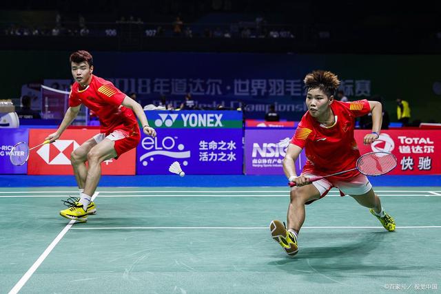 中国队轻取马来西亚队，黄鸭组合统治全场