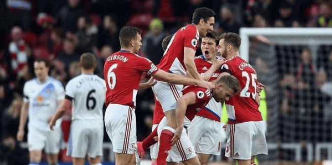 狼队客场惨败斯旺西,表现疲态 狼队客场惨败斯旺西,表现疲态