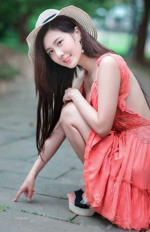 新丝路德比，伊朗用巴萨式封锁考验美加墨，哈兰德化身破壁人接管比赛